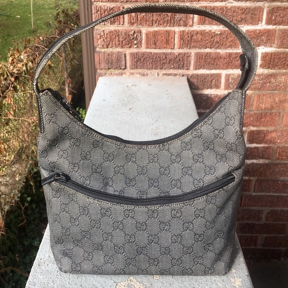 Gucci Handbags - Gucci Vintage Shoulder Bag